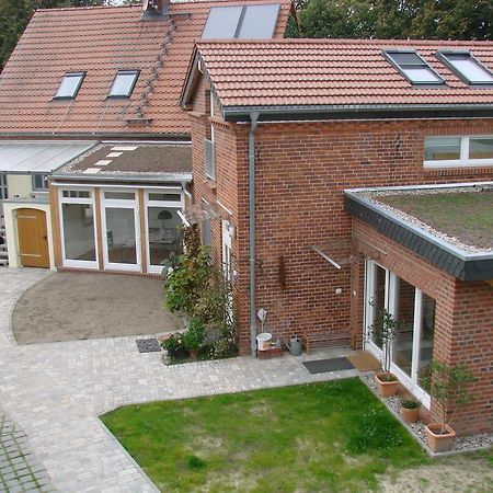 Ferienwohnungen Spiesmacher Strodehne Exterior foto